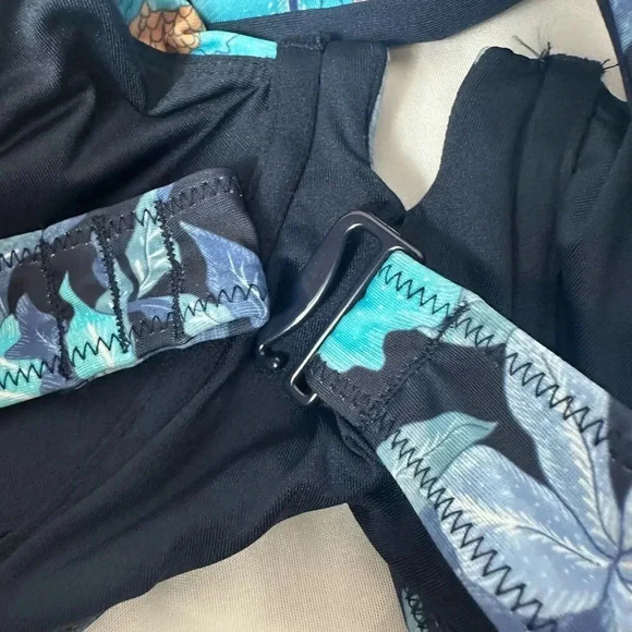 NWT Old Navy blue floral print swimsuit top size 4X - Picture 10 of 14